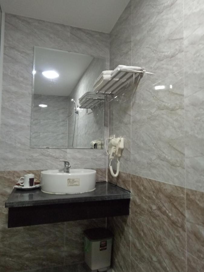 Duc Long Hotel Hà Nội Ngoại thất bức ảnh